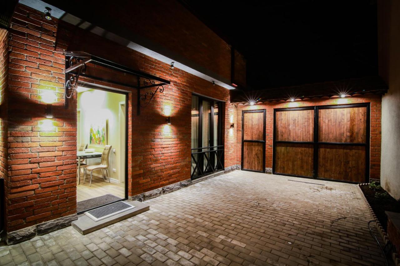 Apart Hotel Avlabari Yard Tbilisi Ngoại thất bức ảnh
