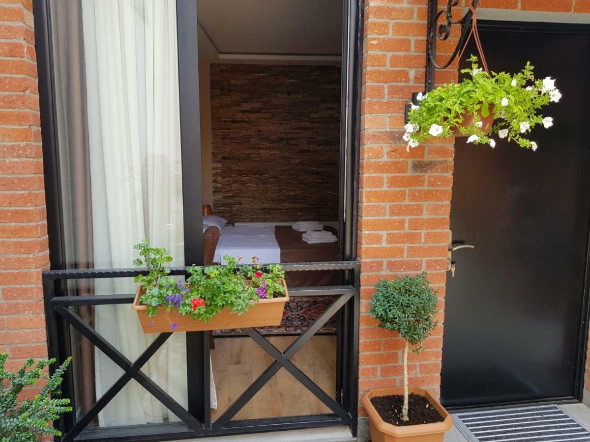 Apart Hotel Avlabari Yard Tbilisi Ngoại thất bức ảnh
