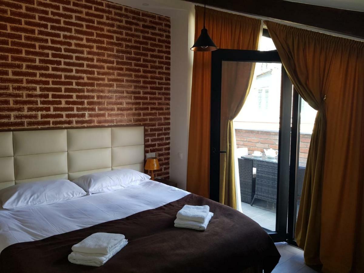Apart Hotel Avlabari Yard Tbilisi Ngoại thất bức ảnh